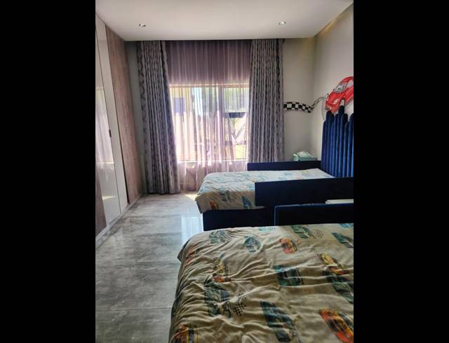 4 BEDROOM HOUSE FOR SALE IN RASLOUW